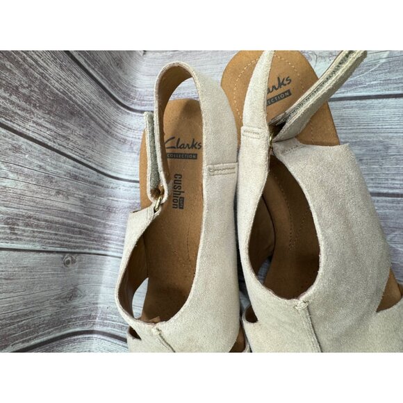 Clarks Collection Women's Beige Suede Ankle Strap Open Toe Wedge Sandal 11M M - Picture 7 of 10
